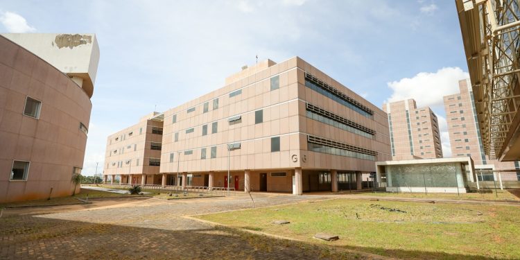 Celina diz que GDF vai economizar R$ 1 bilhão com uso do Centrad