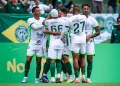Guarani busca empate com um a menos e mantém liderança da Série C