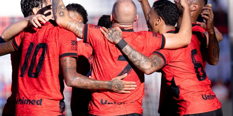 Atlético-GO vence a Ponte Preta, que aumenta sequência sem vencer na Série B