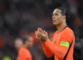 Com Memphis no banco, Holanda marca no fim e bate Uzbequistão em último teste antes da Copa