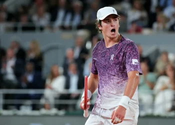 Vacherot anuncia ausência em Wimbledon e pode favorecer Fonseca