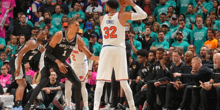 Veja fotos de Knicks x Spurs pelo jogo 1 das finais da NBA