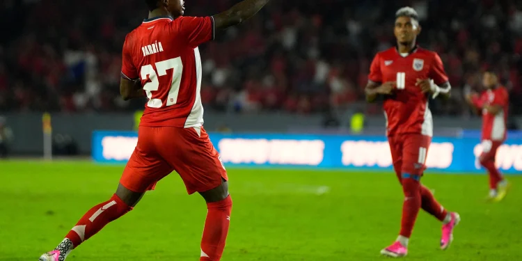 Panamá goleia República Dominicana em adeus à torcida antes de viajar para a Copa