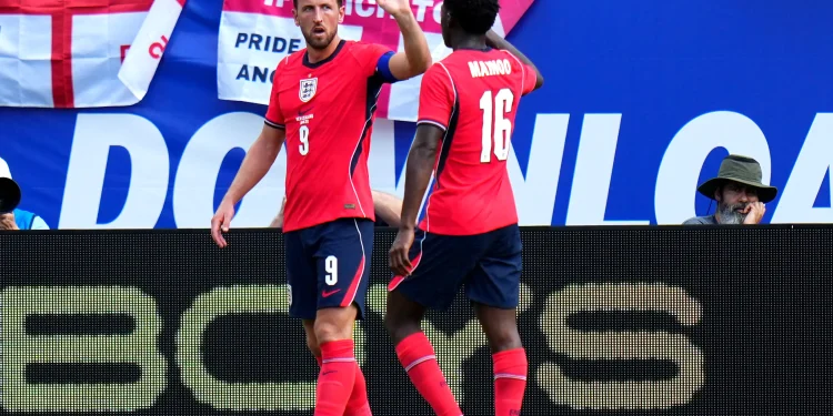 Com gol de Kane, Inglaterra vence a Nova Zelândia em ritmo de treino