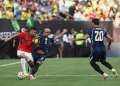 Seleção aguarda exames para definir possível corte de Wesley da Copa