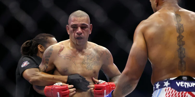 Poatan é derrotado por Ciryl Gane e perde chance de fazer história no UFC Casa Branca