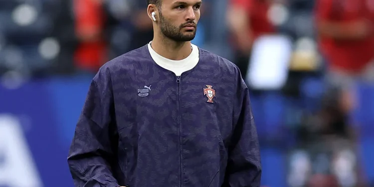 Milan anuncia contratação do atacante português Gonçalo Ramos