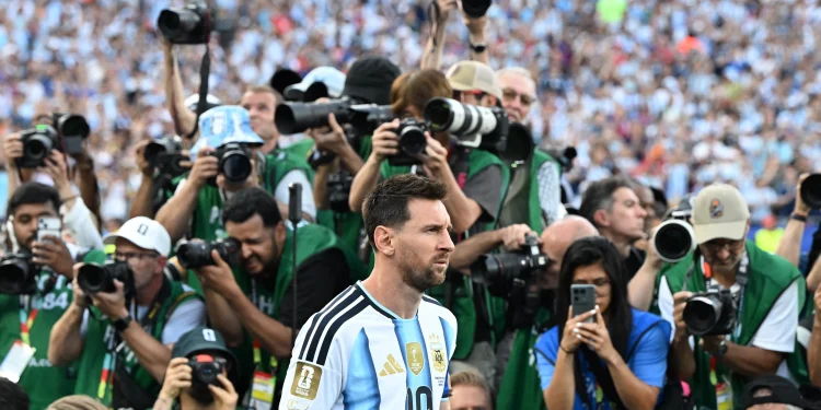 ‘São estatísticas e nada mais’, diz Messi ao igualar Klose como artilheiro das Copas