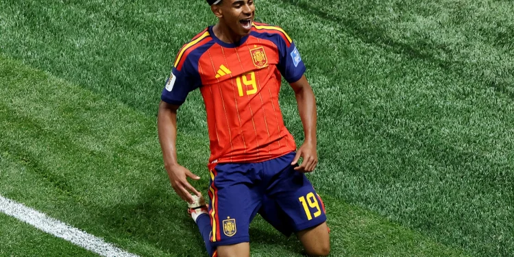 Com gol de Yamal, Espanha goleia Arábia Saudita e vence a primeira na Copa