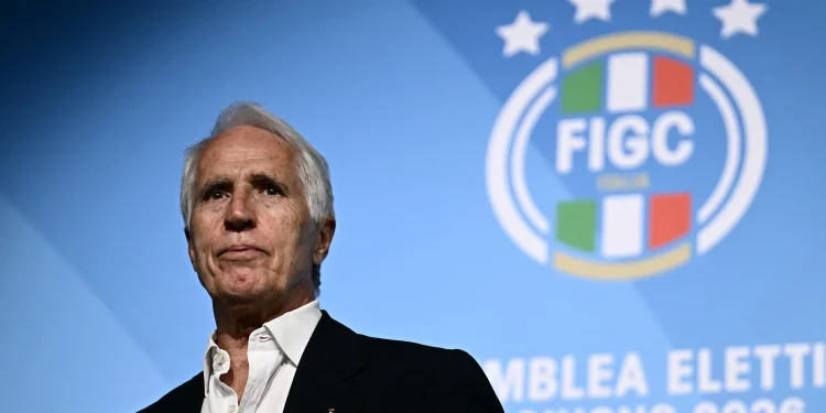 Giovanni Malagò é eleito novo presidente da Federação Italiana de Futebol