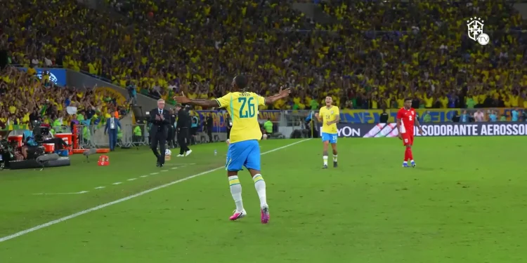 Rayan marca seu primeiro gol pela Seleção no Maracanã