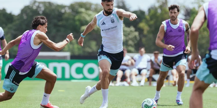 Atacante do Palmeiras torce por Brasil x Argentina na Copa: “Tomara que dê certo”
