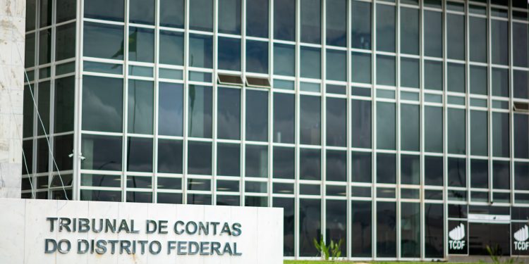 TCDF adia análise das contas do último ano de Ibaneis por ausência do balanço do BRB
