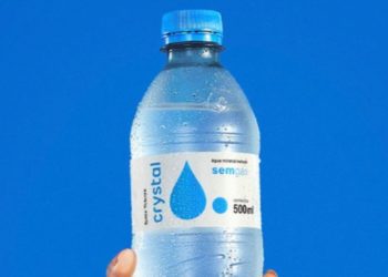 DF concentra maior número de garrafas de água Crystal alvo da Anvisa por bactéria