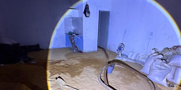 Casa alugada e túnel arejado: furto de oleoduto foi feito por “profissionais”