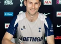 Tottenham anuncia renovação com defensor e confirma saída de volante
