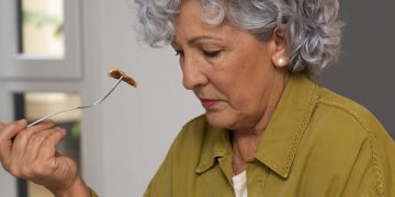 Jejum intermitente após os 60 anos também tem malefícios, diz estudo