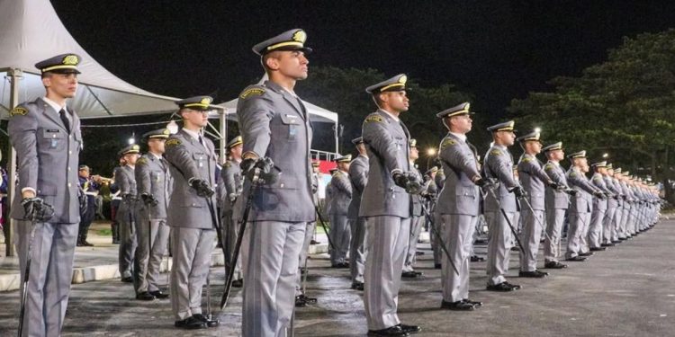 Concurso do Instituto Militar de Engenharia tem 130 vagas abertas