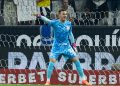 Corinthians renova empréstimo de goleiro a clube árabe