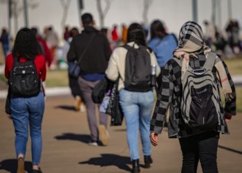 Frio persiste no DF e termômetros marcam 8,9°C nesta segunda-feira