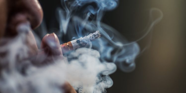 Médica afirma: não existe quantidade segura para consumo de tabaco