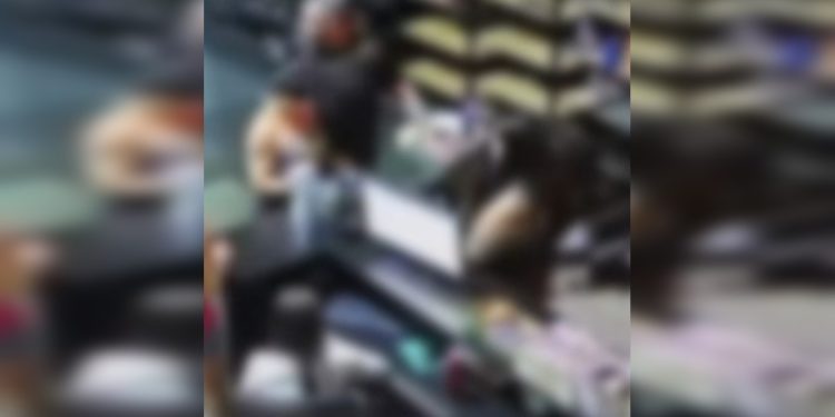 Aluna é enganada e promete doar medula à filha de golpista do crossfit