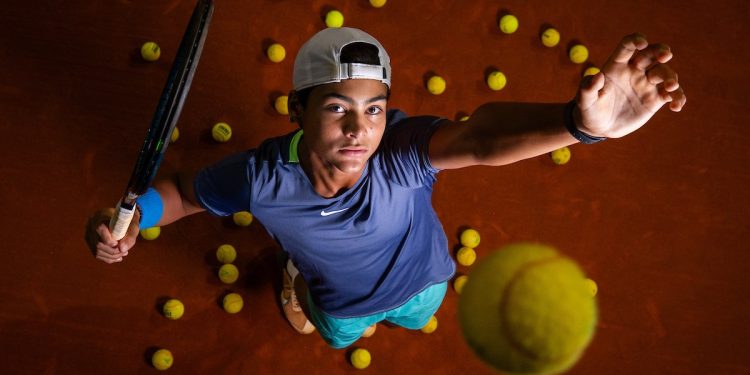 Guto Miguel: campeão do Roland Garros Júnior é goiano e vive no DF. Veja vídeo