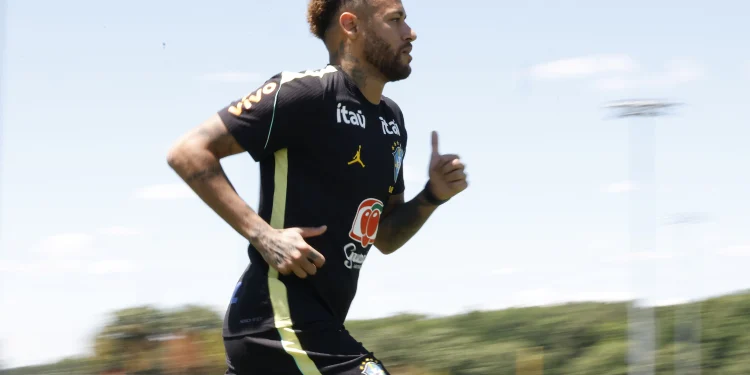 Lesionado, Neymar completa um mês sem entrar em campo