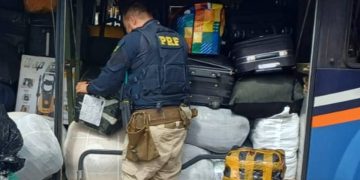 Ossada humana é encontrada dentro de mala despachada em ônibus