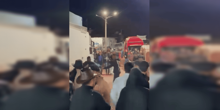 Confusão em show da Calcinha Preta tem socos, empurrões e cadeirada