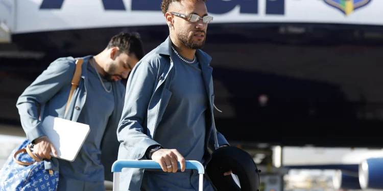 Neymar fica fora de viagem da Seleção para amistoso e evita desgaste