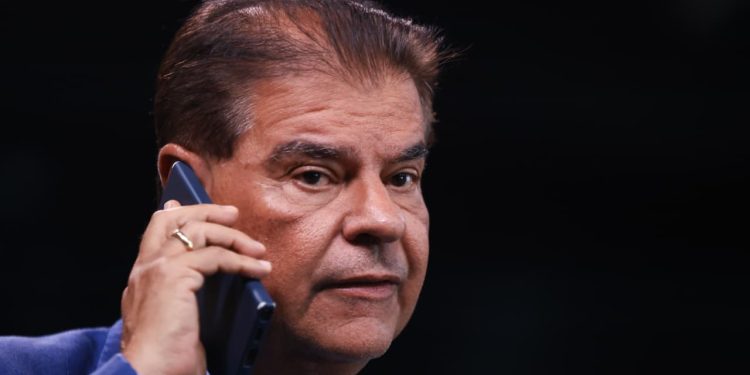 Senado vai reformar sistema brasileiro de inteligência, diz relator. Veja vídeo