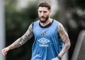 Santos libera quatro jogadores fora dos planos para buscar novos clubes