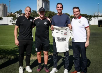 Corinthians recebe visita de técnico da Seleção sub-20 e dá sequência à intertemporada
