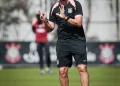 Diniz faz ajustes defensivos no Corinthians visando amistoso