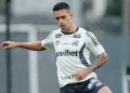 Igor Vinícius vai a campo em último treino do Santos antes de amistoto; veja provável escalação