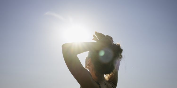Até quem toma sol com frequência pode ter deficiência de vitamina D