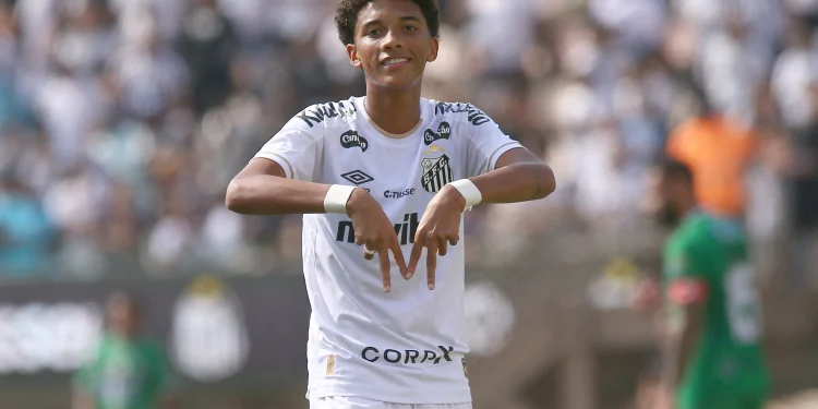 Atuações: Juninho sai do banco e brilha em vitória do Santos
