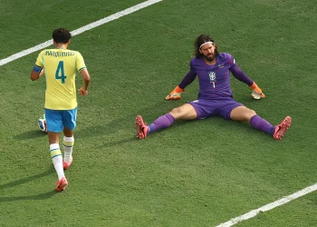 Alisson despista aposentadoria da Seleção após eliminação na Copa: “Seguimos na busca pelo hexa”