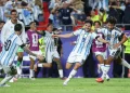 Flaco dá assistência para pintura de Álvarez, Argentina elimina Suíça e pega a Inglaterra na semi