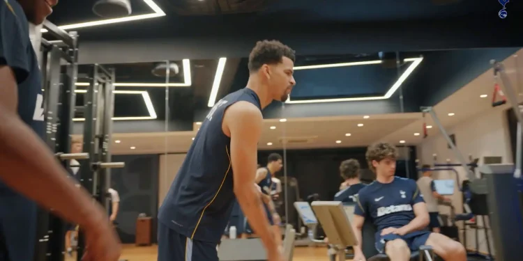 Bastidores do primeiro dia de pré-temporada do Tottenham