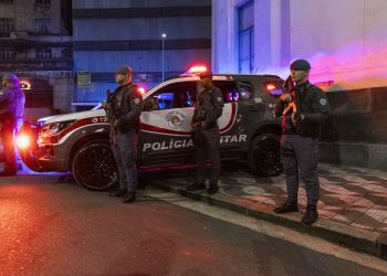 Violência policial contra negros matou mais de 8 pessoas por dia em 2025, aponta estudo