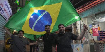 ‘Brasileiros são como nós’: como refugiados palestinos assistiram aos jogos do Brasil