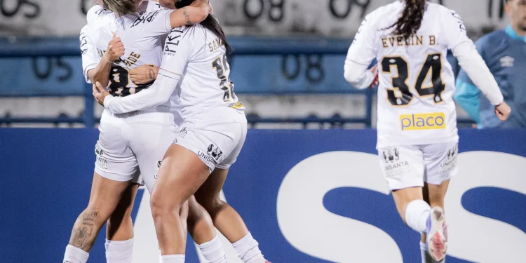 Santos bate Taubaté e conquista a primeira vitória no Paulistão feminino