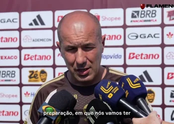 Leonardo Jardim projeta amistosos do Flamengo em Portugal