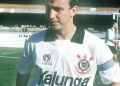 Estreia de Neto pelo Corinthians completa 37 anos; relembre em fotos