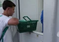 Palmeiras inaugura espaços de leitura na base e restringe celulares em homenagem a Abel Ferreira