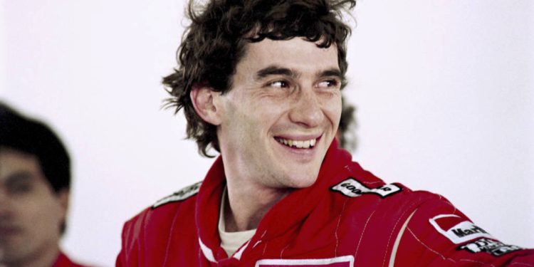 Ayrton Senna é reconhecido oficialmente como Herói da Pátria