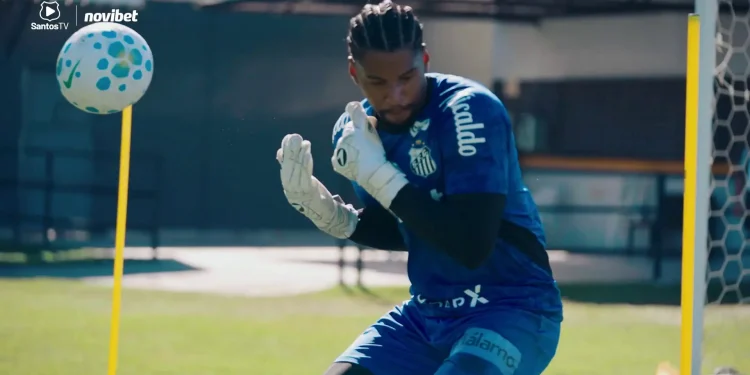 Santos faz treino intenso de finalizações no CT Rei Pelé