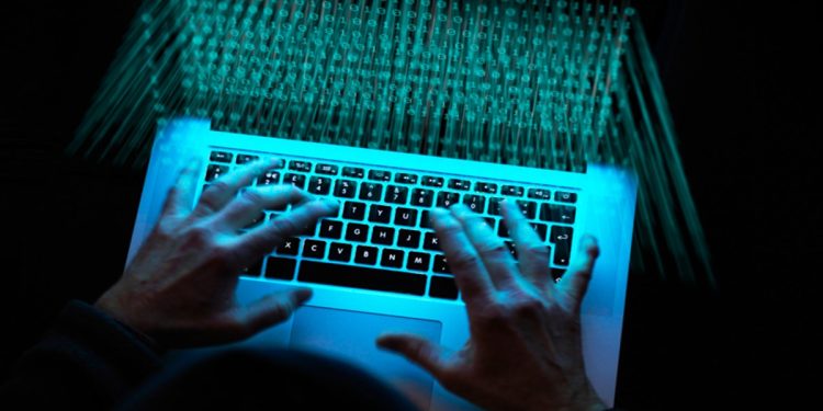 Suspeitos de usarem IA para montar cenas de sexo são alvos de operação